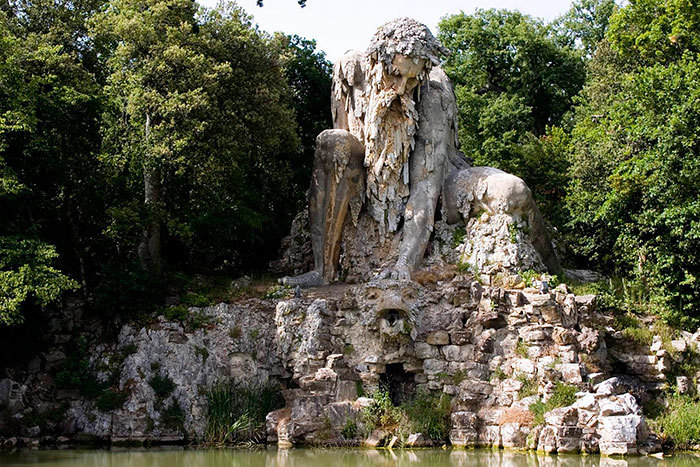 【進撃】イタリアの山中にある巨人像が凄くそそる。隠し部屋とか何それ。【RPG風】3.jpg